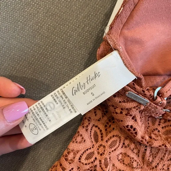 Lace Bodysuit - Picture 4 of 4